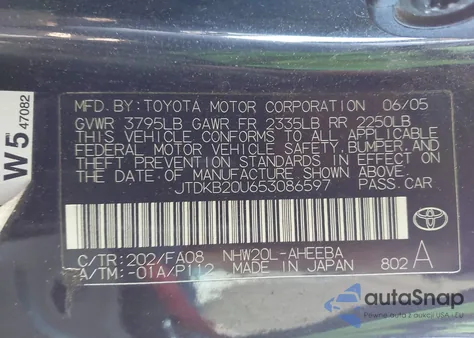 2005 Toyota Prius from USA, damaged, VIN JTDKB20U653086597
